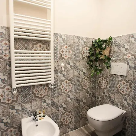 Ervin House Гостевой дом Флоренция